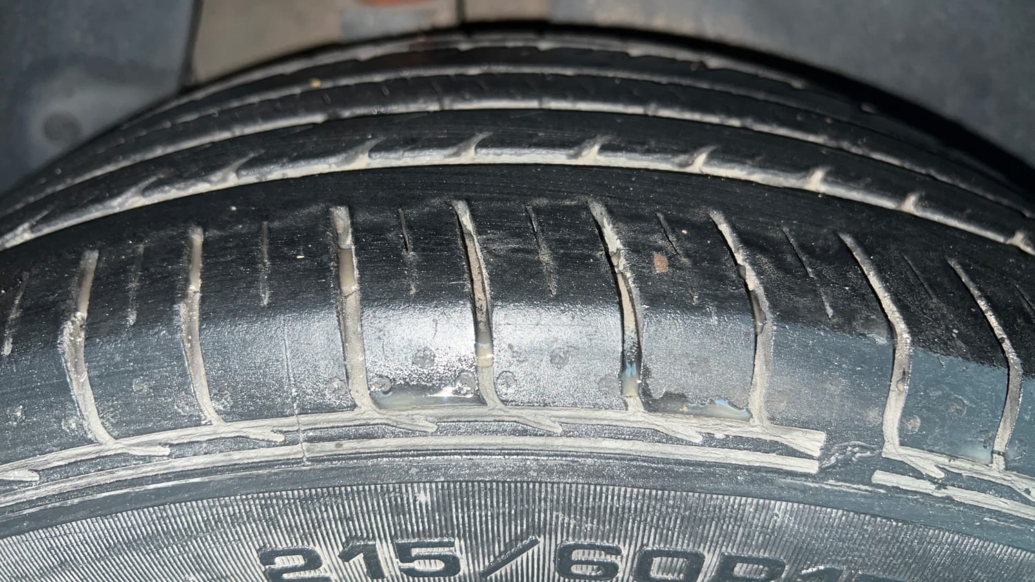 Used 2016 Hyundai Creta 1.6 SX Plus AT Petrol Petrol Automatic tyres RIGHT REAR TYRE TREAD VIEW