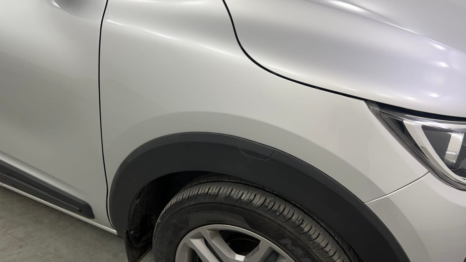 Used 2024 Renault Triber RXZ Petrol Manual dents MINOR SCRATCH