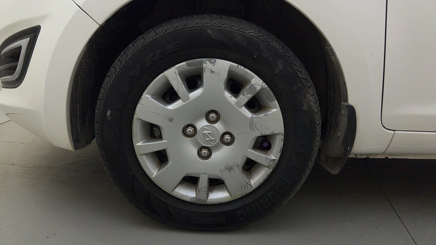 Used 2012 Hyundai i20 Era 1.2 Petrol Manual tyres LEFT FRONT TYRE RIM VIEW