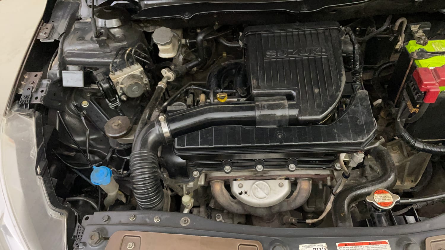 Used 2017 Maruti Suzuki Ciaz ZXI+ Petrol Manual engine ENGINE RIGHT SIDE VIEW