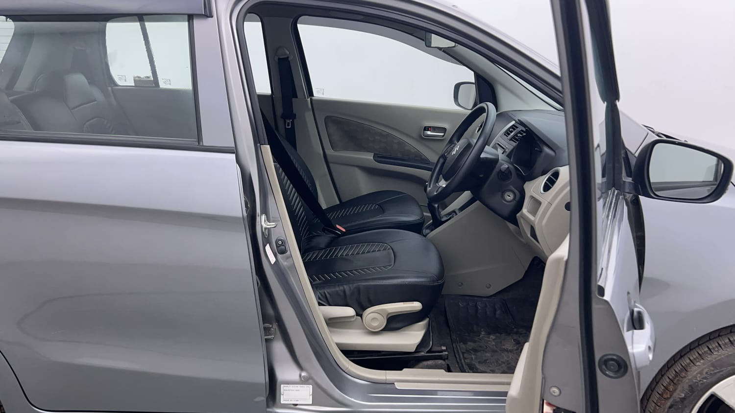 Used 2015 Maruti Suzuki Celerio ZXi Petrol Manual interior RIGHT SIDE FRONT DOOR CABIN VIEW
