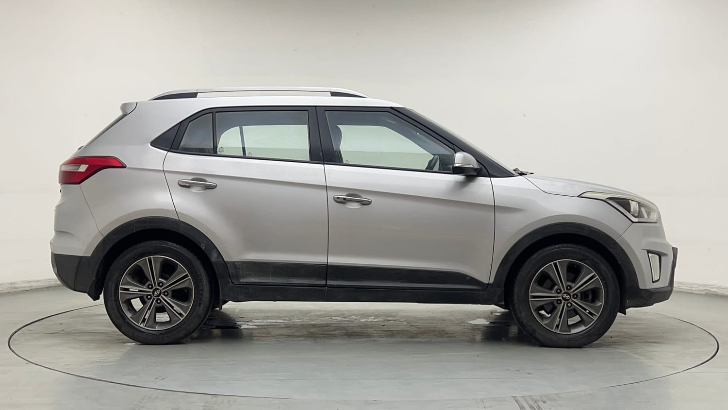 Used 2016 Hyundai Creta 1.6 SX Plus AT Petrol Petrol Automatic exterior RIGHT SIDE VIEW