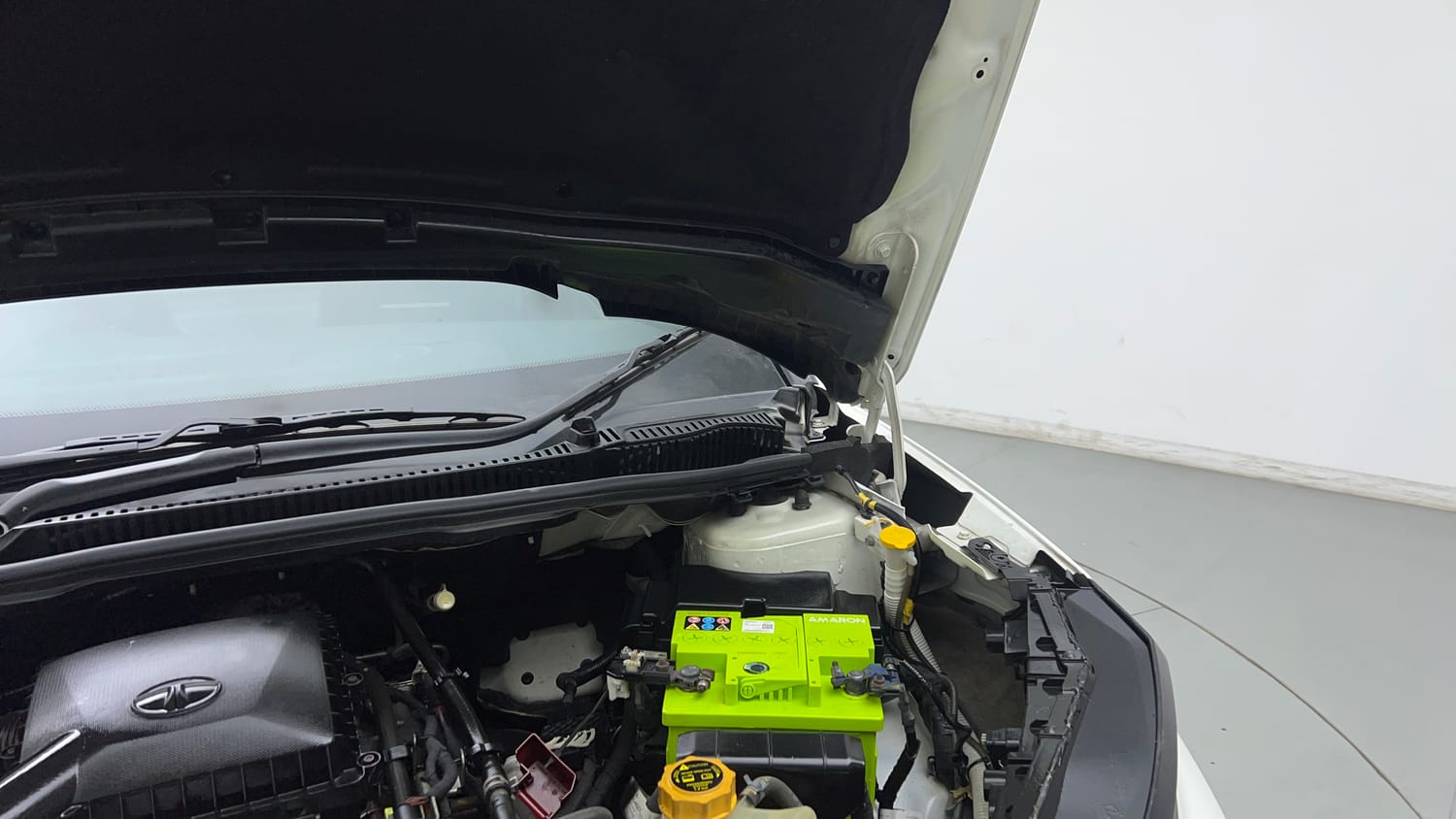 Used 2023 Tata Nexon Creative Plus 1.2 Revotron Petrol 6MT Petrol Manual engine ENGINE LEFT SIDE HINGE & APRON VIEW