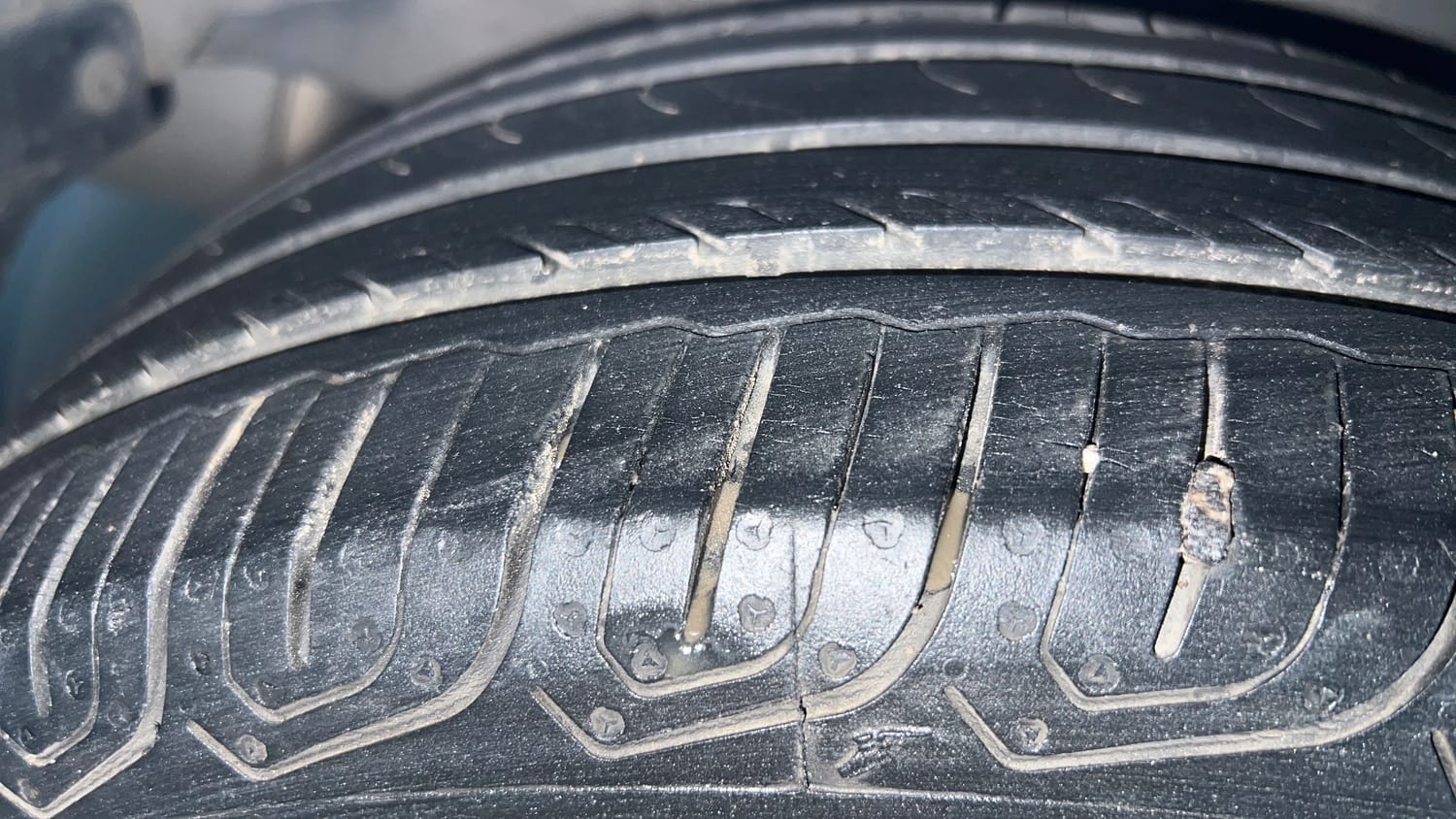 Used 2015 Honda Amaze 1.2 S i-VTEC Petrol Manual tyres RIGHT REAR TYRE TREAD VIEW
