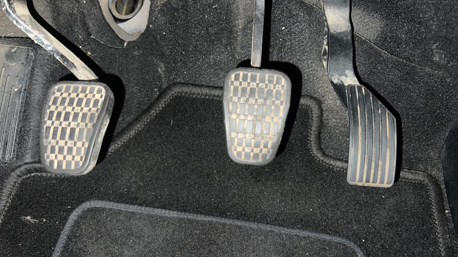 Used 2020 Tata Nexon XM (S) Petrol Manual interior PEDALS VIEW