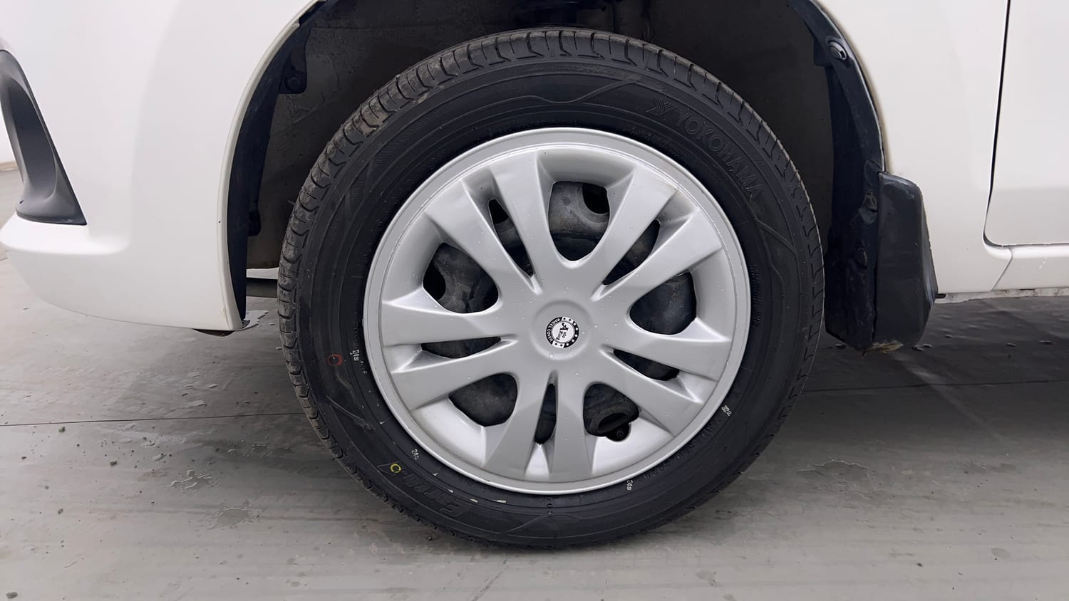 Used 2016 Maruti Suzuki Alto K10 VXi Petrol Manual tyres LEFT FRONT TYRE RIM VIEW
