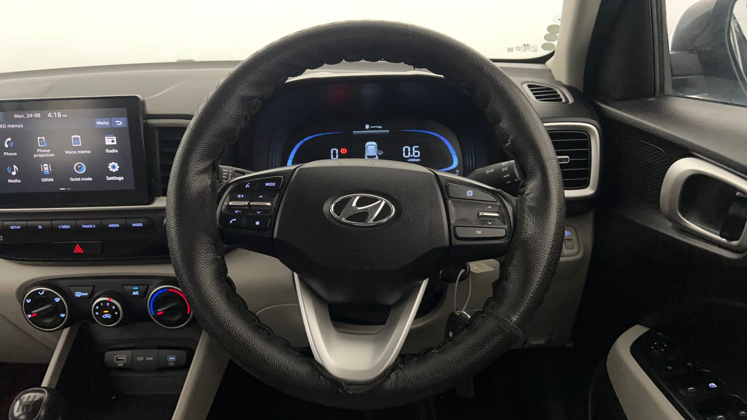 Used 2023 Hyundai Venue S (O) 1.2 Petrol Petrol Manual interior STEERING VIEW