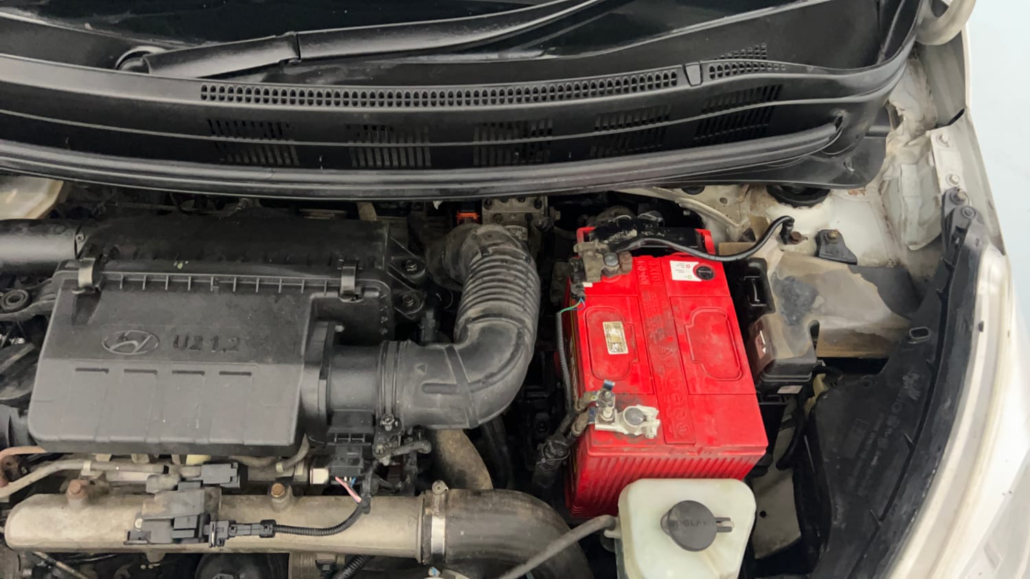 Used 2018 Hyundai Grand i10 Asta U2 1.2 CRDi Diesel Manual engine ENGINE LEFT SIDE VIEW