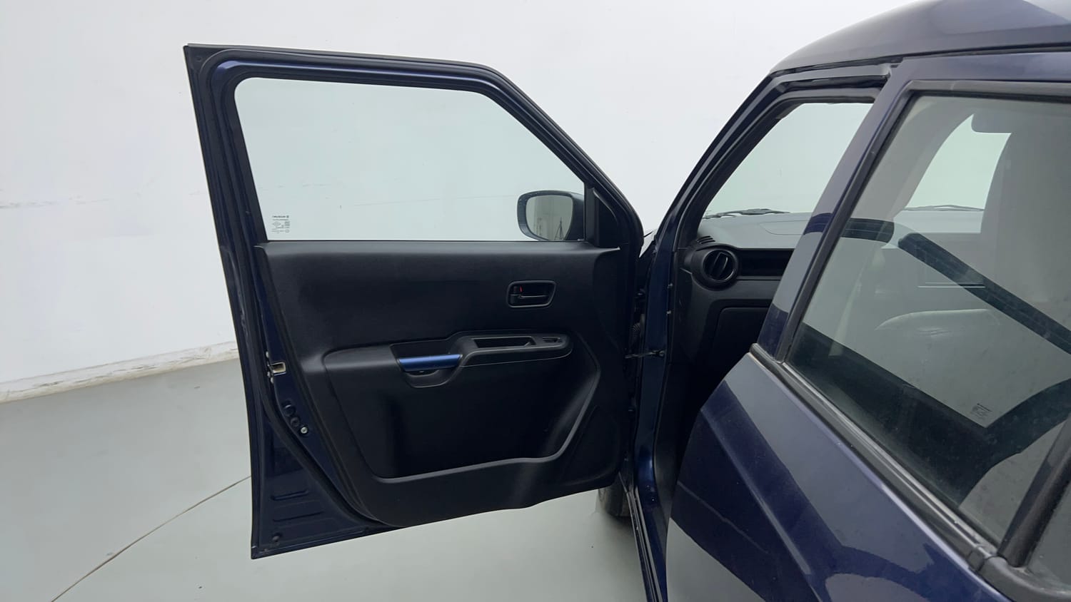 Used 2022 Maruti Suzuki Ignis Sigma 1.2 MT Petrol Manual interior LEFT FRONT DOOR OPEN VIEW