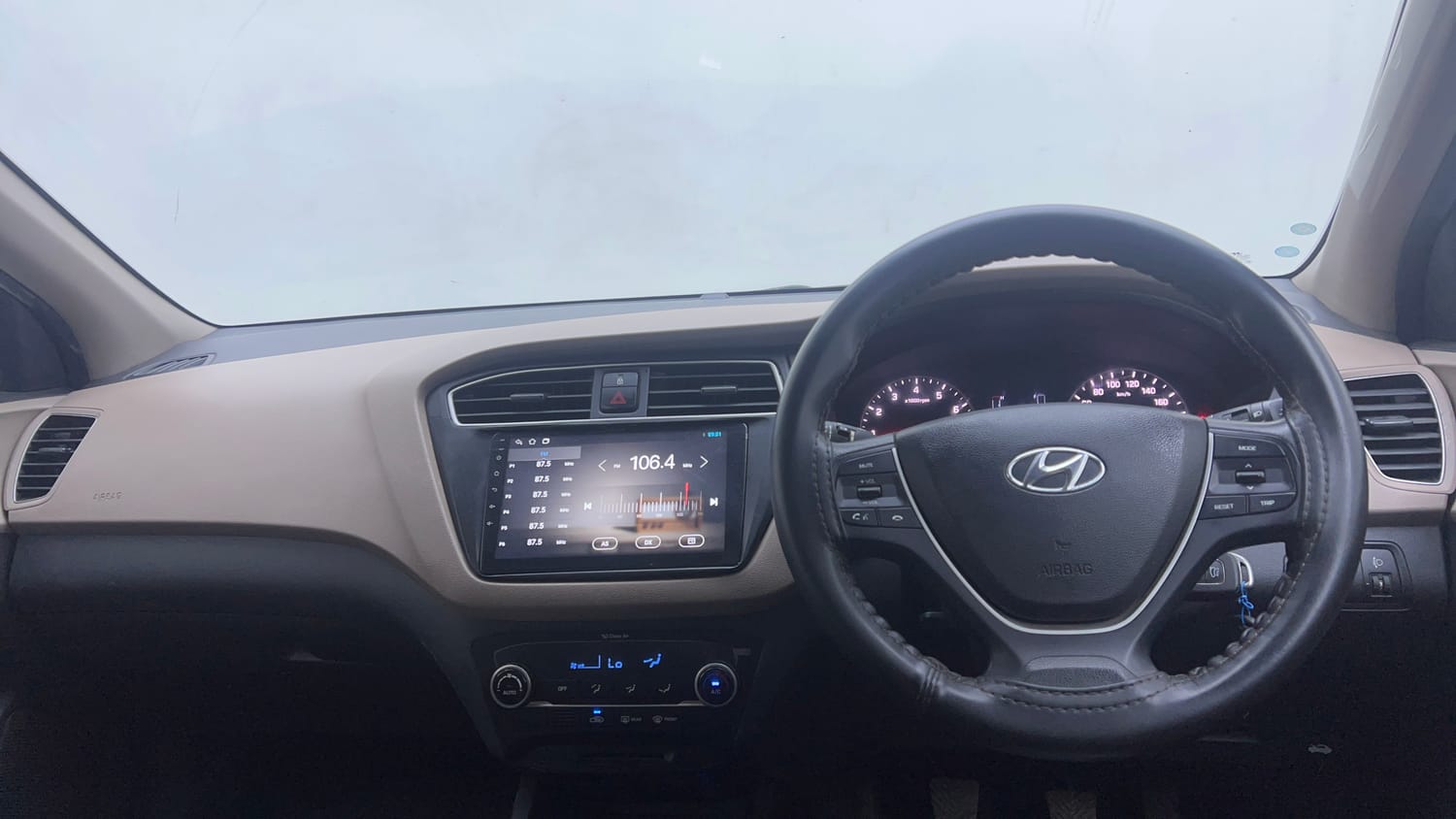 Used 2018 Hyundai Elite i20 Asta 1.2 Petrol Manual interior DASHBOARD VIEW