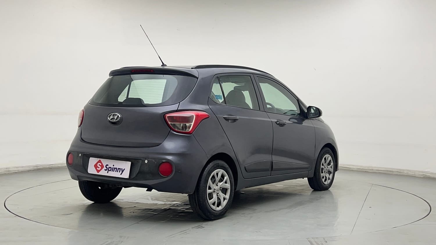 Used 2018 Hyundai Grand i10 Sportz (O) 1.2 Kappa VTVT Petrol Manual exterior RIGHT REAR CORNER VIEW