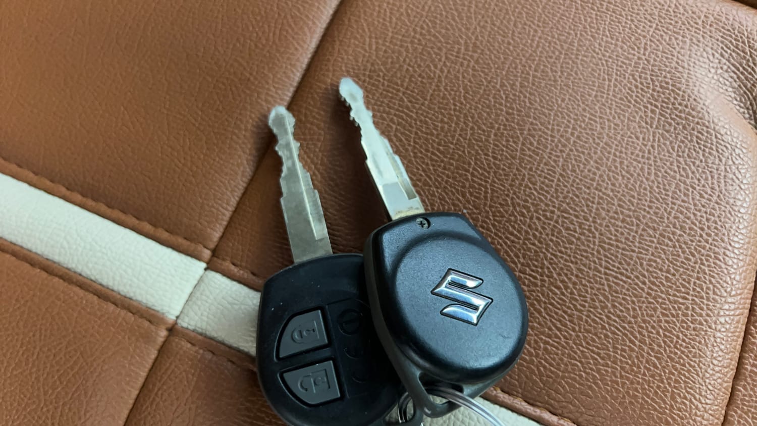 Used 2019 Maruti Suzuki Wagon R VXi 1.2 Petrol Manual extra CAR KEY VIEW