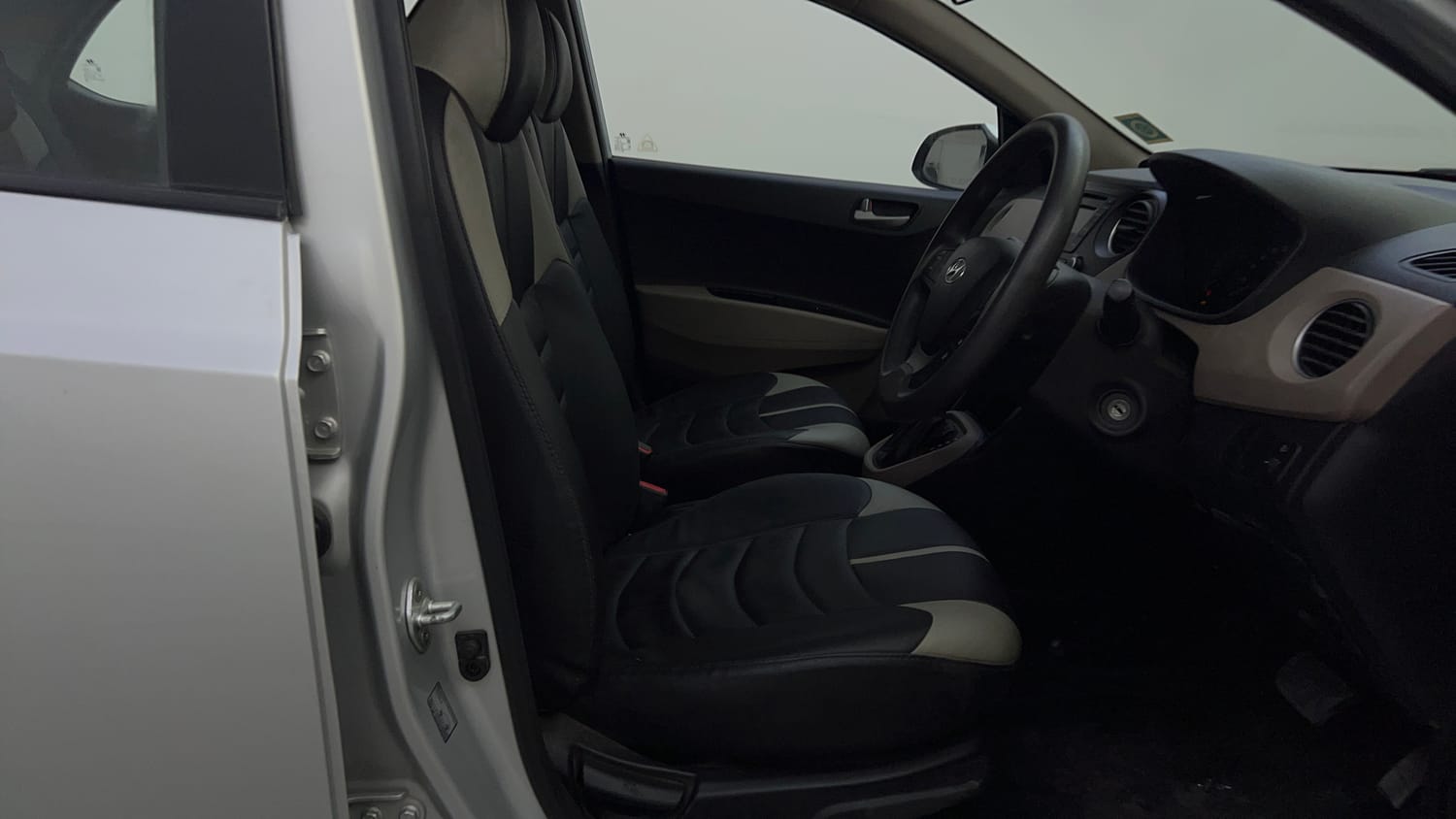 Used 2014 Hyundai Xcent SX AT 1.2 (O) Petrol Automatic interior RIGHT SIDE FRONT DOOR CABIN VIEW