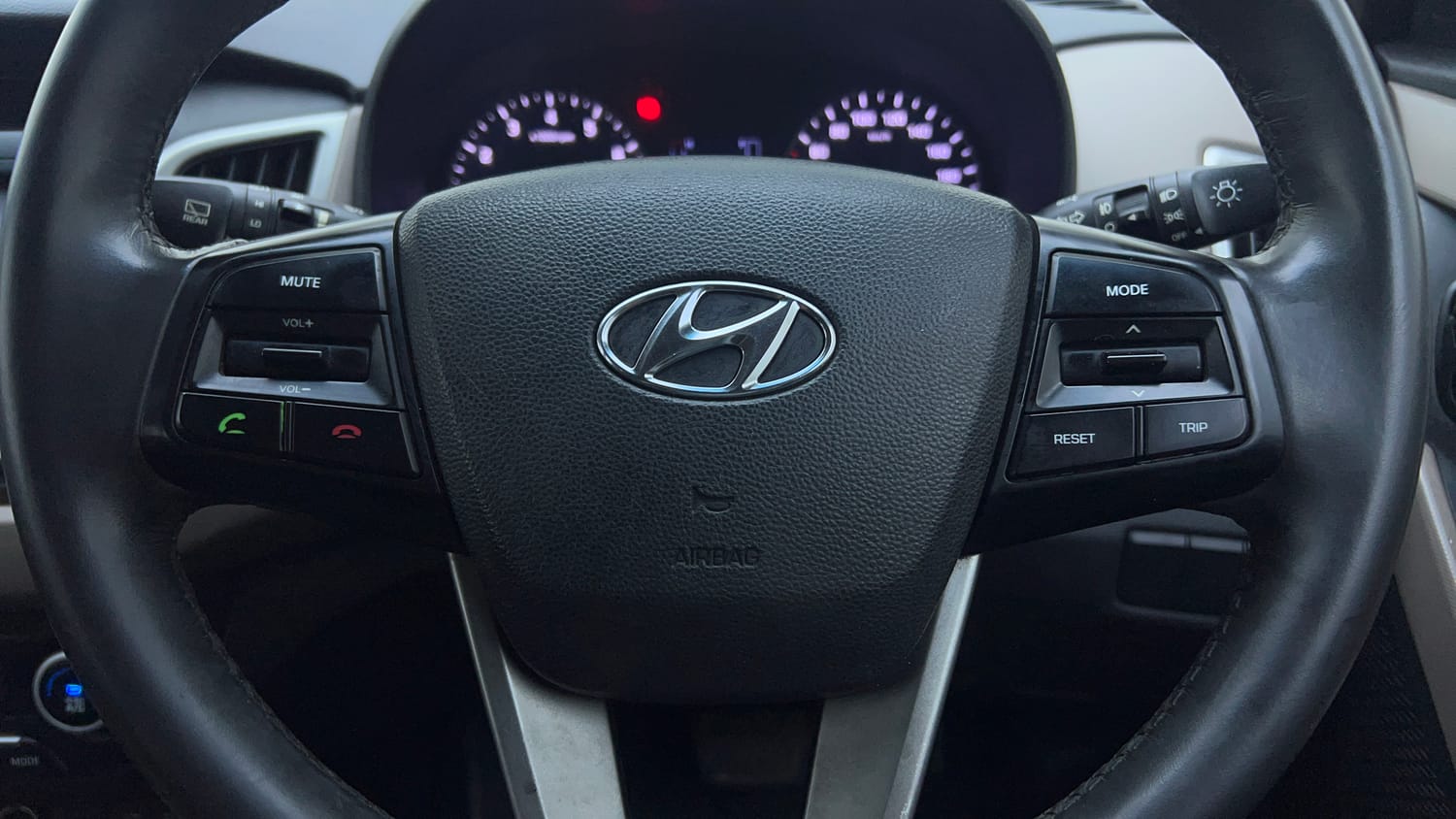 Used 2016 Hyundai Creta 1.6 SX Plus AT Petrol Petrol Automatic top_features Airbags