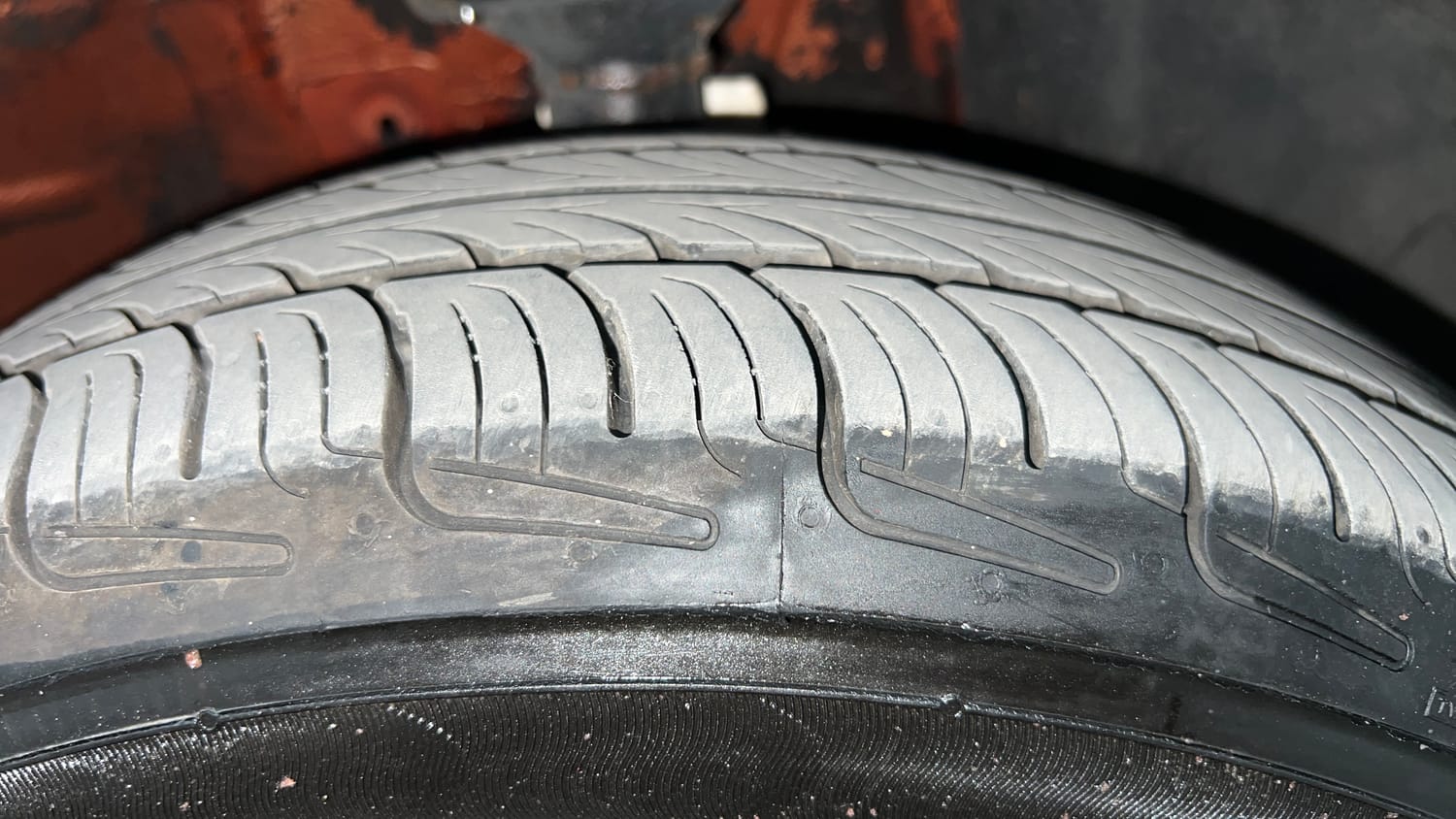 Used 2019 Maruti Suzuki Wagon R VXi 1.2 Petrol Manual tyres RIGHT FRONT TYRE TREAD VIEW