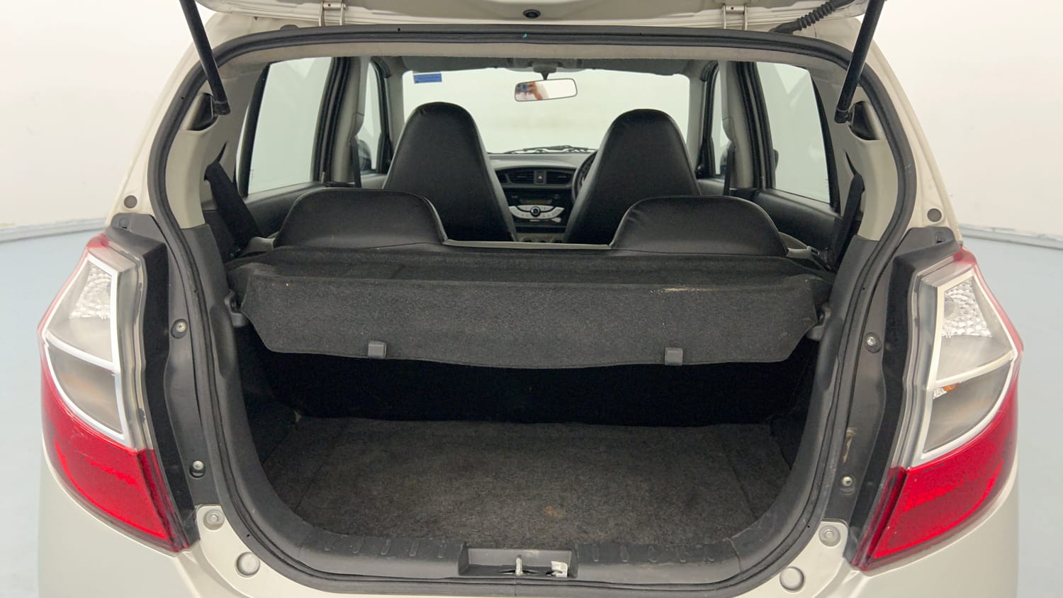 Used 2017 maruti-suzuki Alto K10 VXi (O) AMT Petrol Automatic interior DICKY INSIDE VIEW