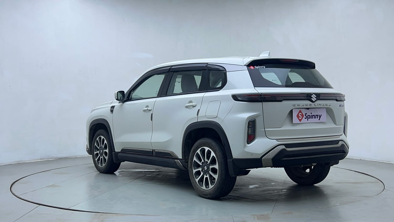 Used 2023 Maruti Suzuki Grand Vitara Delta Smart Hybrid AT Petrol Automatic exterior LEFT REAR CORNER VIEW