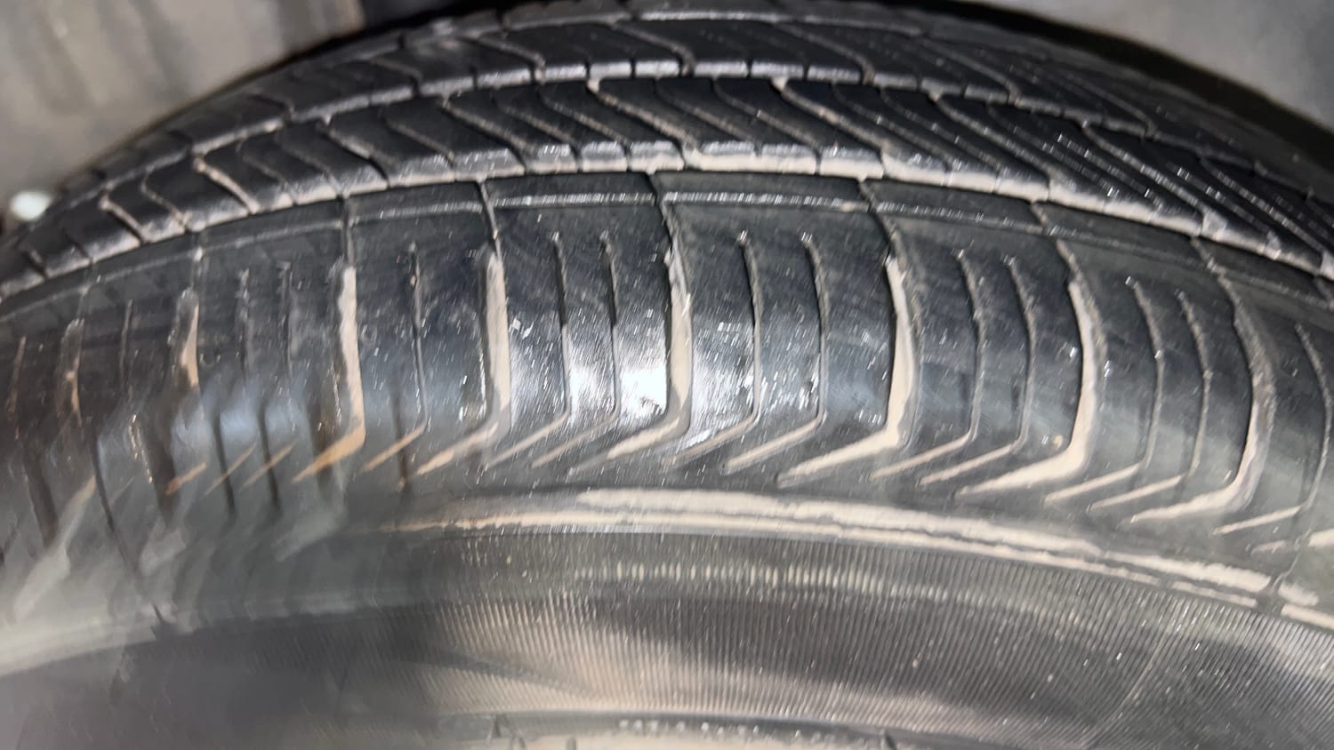 Used 2012 Maruti Suzuki Swift Dzire VXI Petrol Manual tyres RIGHT REAR TYRE TREAD VIEW