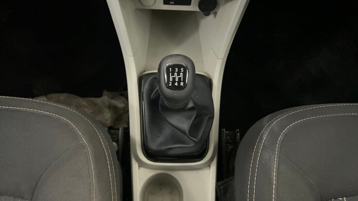 Used 2022 Tata Tiago XZ Plus CNG Cng Manual interior GEAR  KNOB VIEW