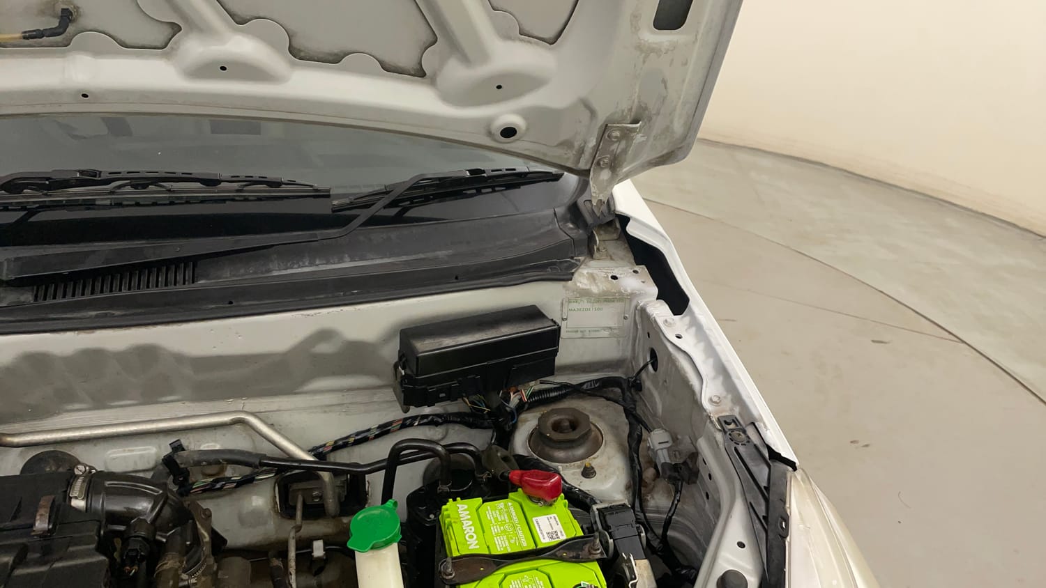 Used 2015 Maruti Suzuki Alto K10 VXi Petrol Manual engine ENGINE LEFT SIDE HINGE & APRON VIEW