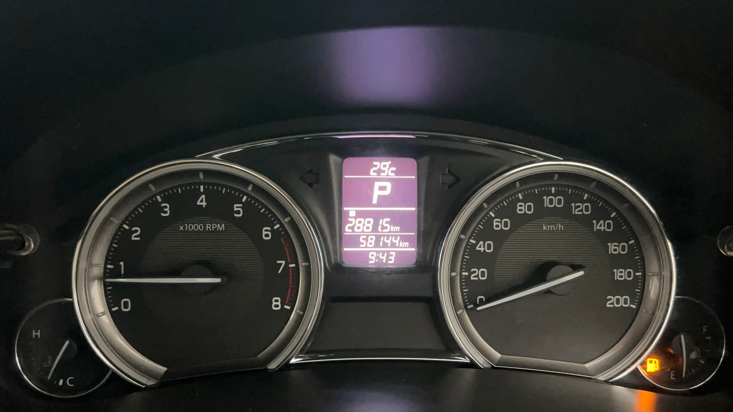 Used 2015 Maruti Suzuki Ciaz ZXi  AT Petrol Automatic interior CLUSTERMETER VIEW
