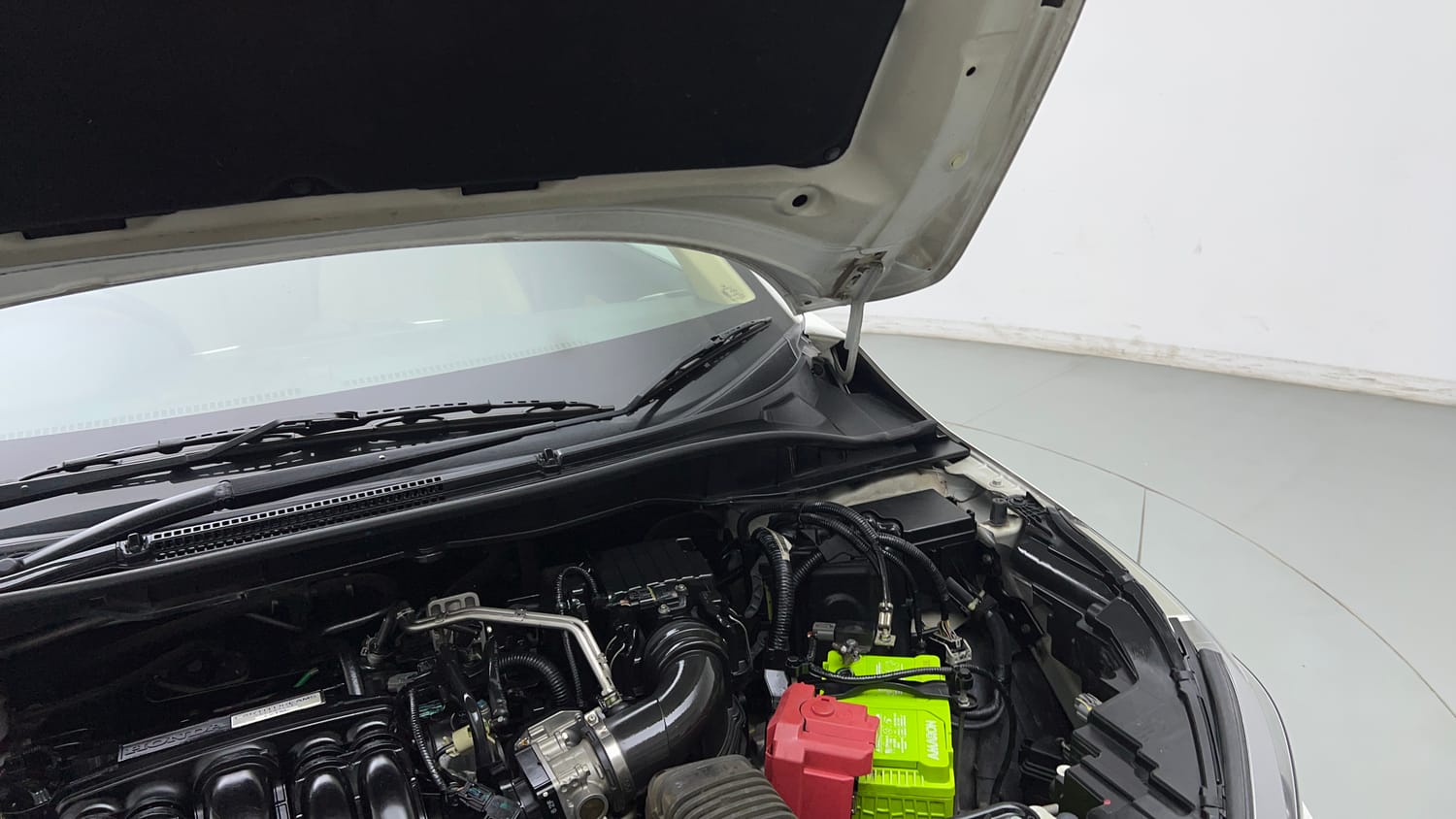 Used 2021 Honda City ZX Petrol Petrol Manual engine ENGINE LEFT SIDE HINGE & APRON VIEW