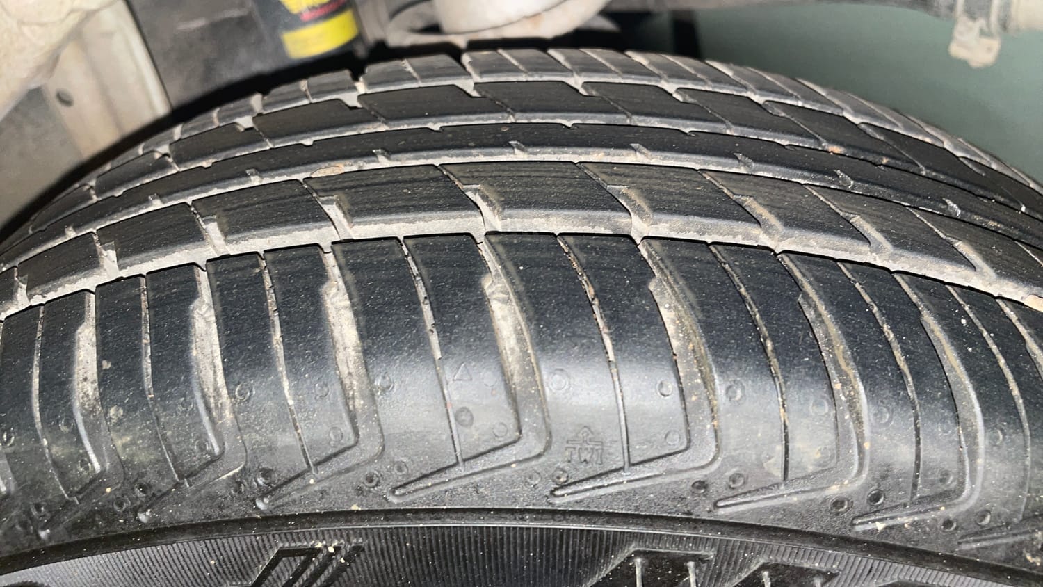 Used 2015 Maruti Suzuki Alto K10 VXi Petrol Manual tyres LEFT REAR TYRE TREAD VIEW