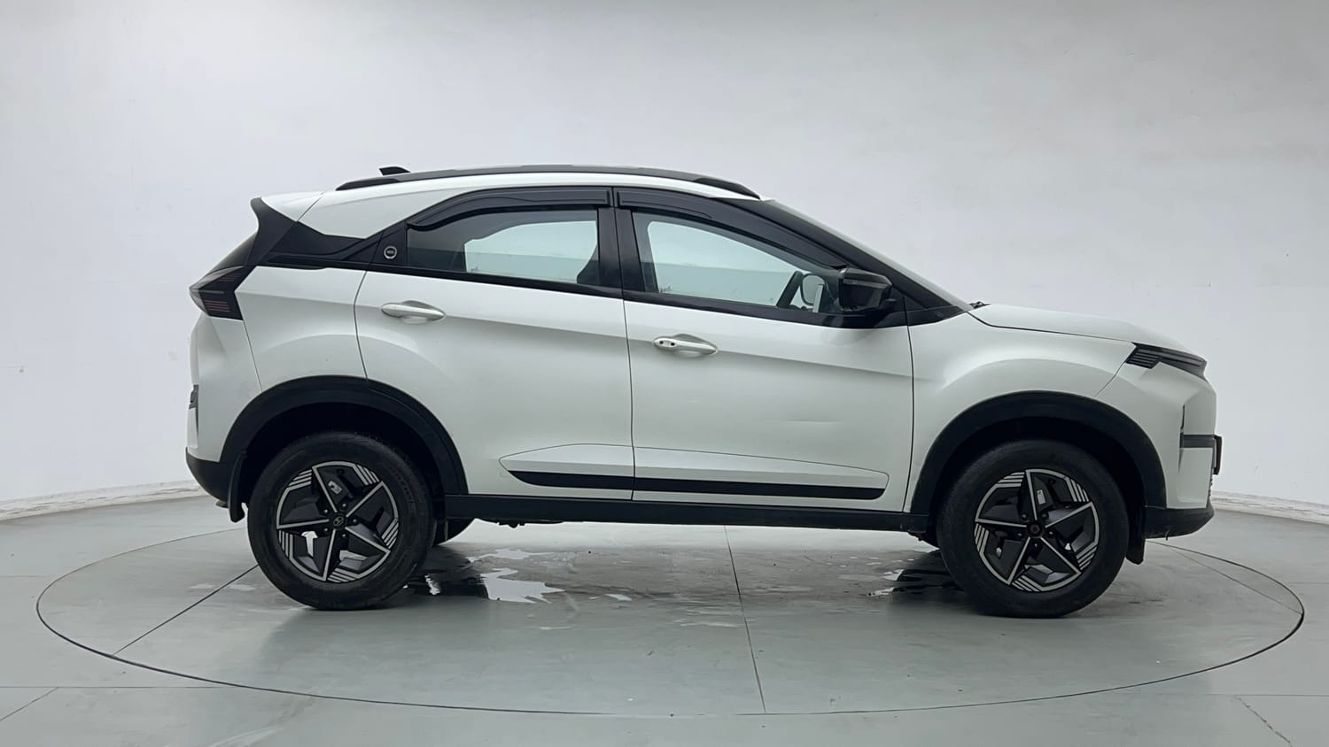 Used 2023 Tata Nexon Creative Plus 1.2 Revotron Petrol 6MT Petrol Manual exterior RIGHT SIDE VIEW