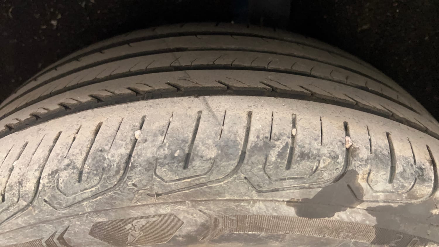 Used 2018 Ford EcoSport S Petrol Petrol Manual tyres LEFT REAR TYRE TREAD VIEW