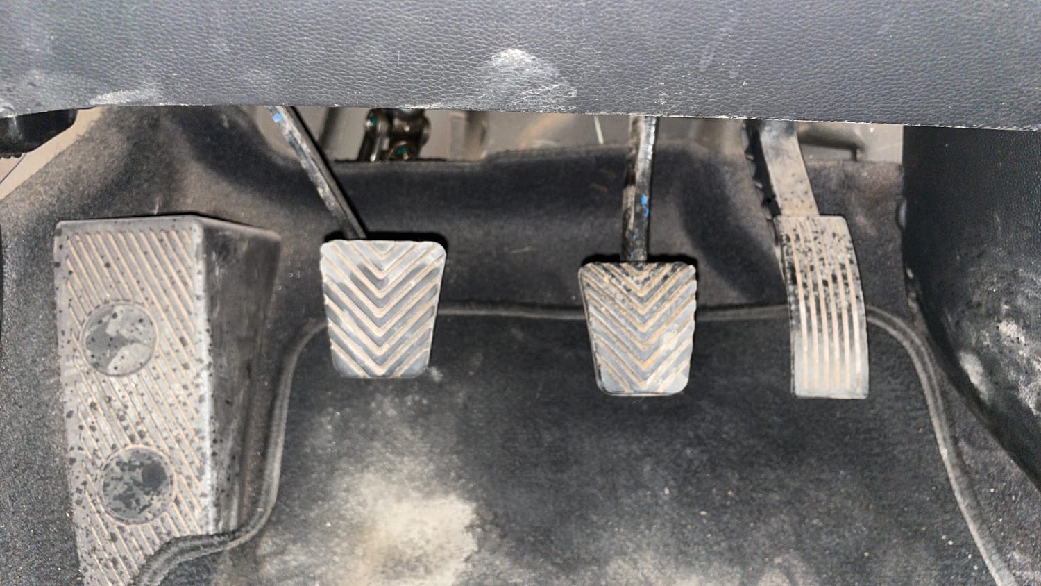 Used 2017 Hyundai Elite i20 Magna 1.2 Petrol Manual interior PEDALS VIEW