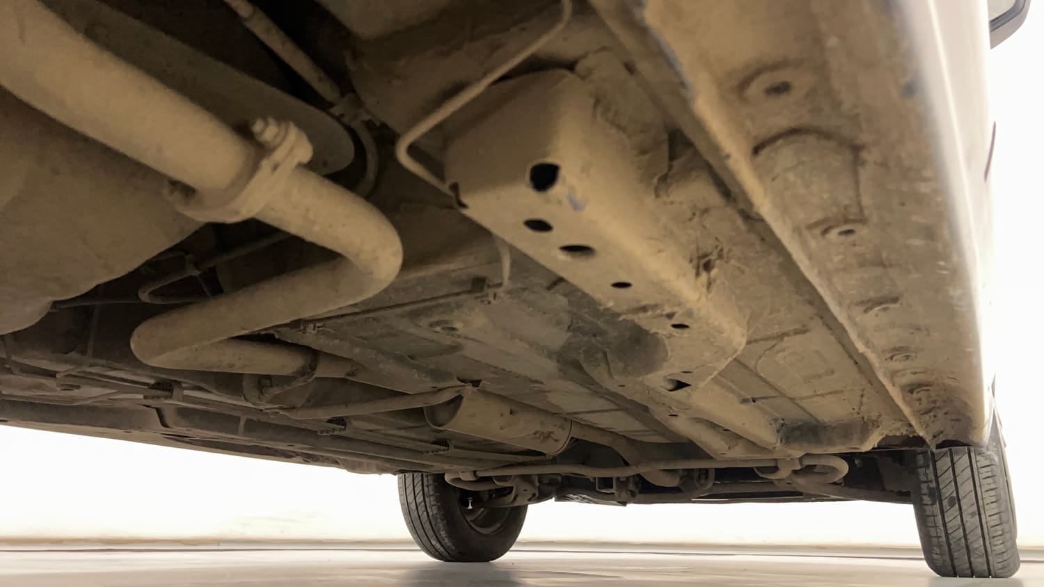 Used 2022 Tata Tiago XZ Plus CNG Cng Manual extra REAR RIGHT UNDERBODY VIEW