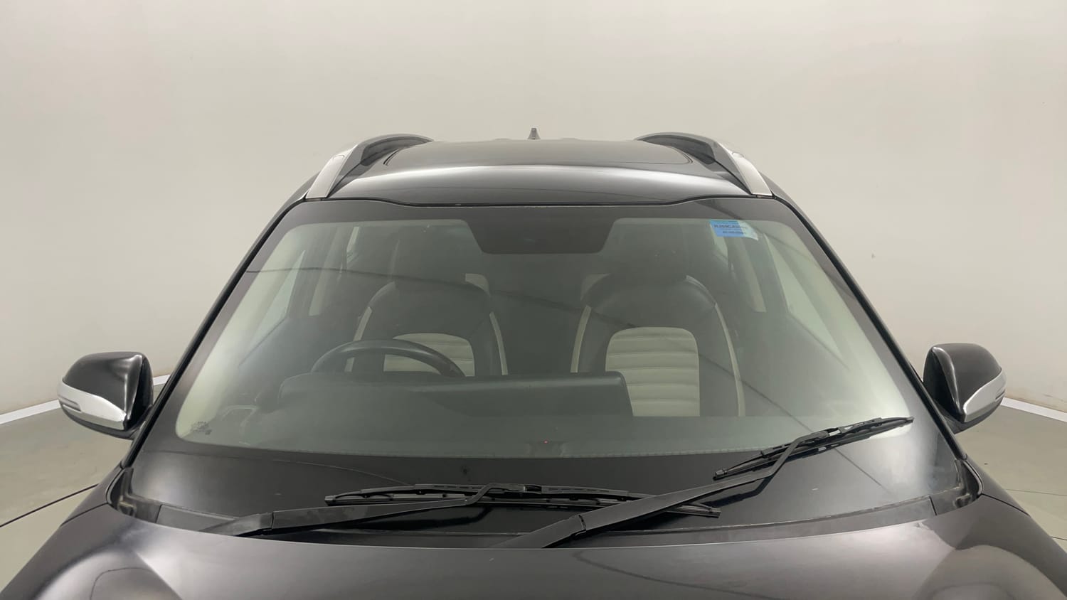 Used 2023 Kia Sonet HTX 1.0 iMT Petrol Manual exterior FRONT WINDSHIELD VIEW