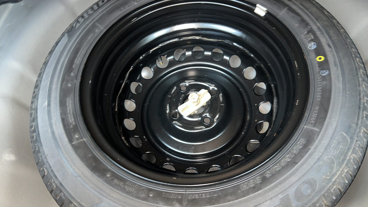 Used 2022 Hyundai i20 N Line N8 1.0 Turbo DCT Petrol Automatic tyres SPARE TYRE VIEW