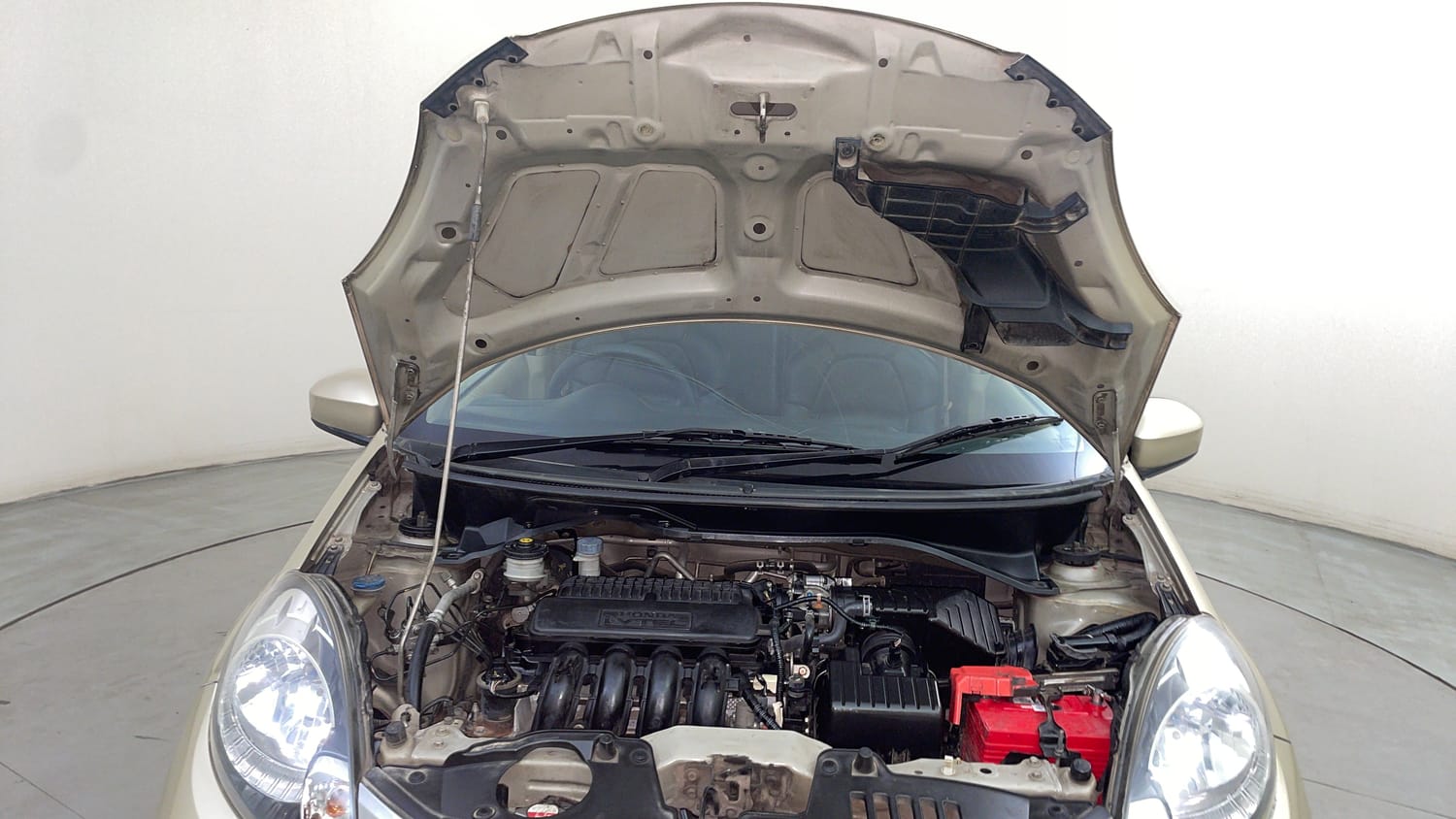 Used 2015 Honda Mobilio S Petrol Petrol Manual engine ENGINE & BONNET OPEN FRONT VIEW
