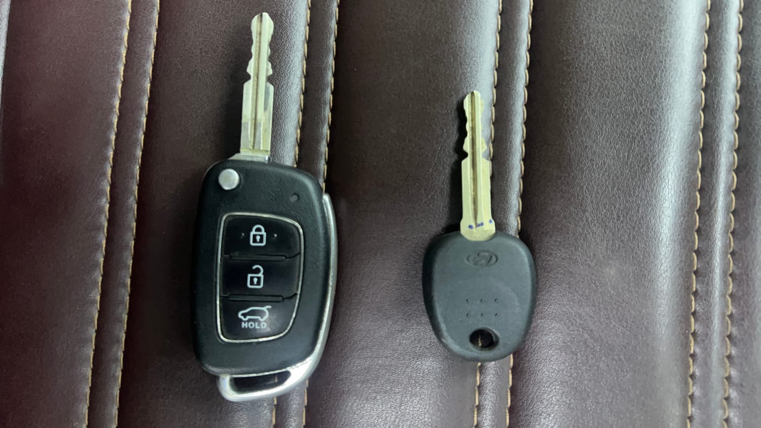 Used 2018 Hyundai Elite i20 Asta 1.2 Petrol Manual extra CAR KEY VIEW