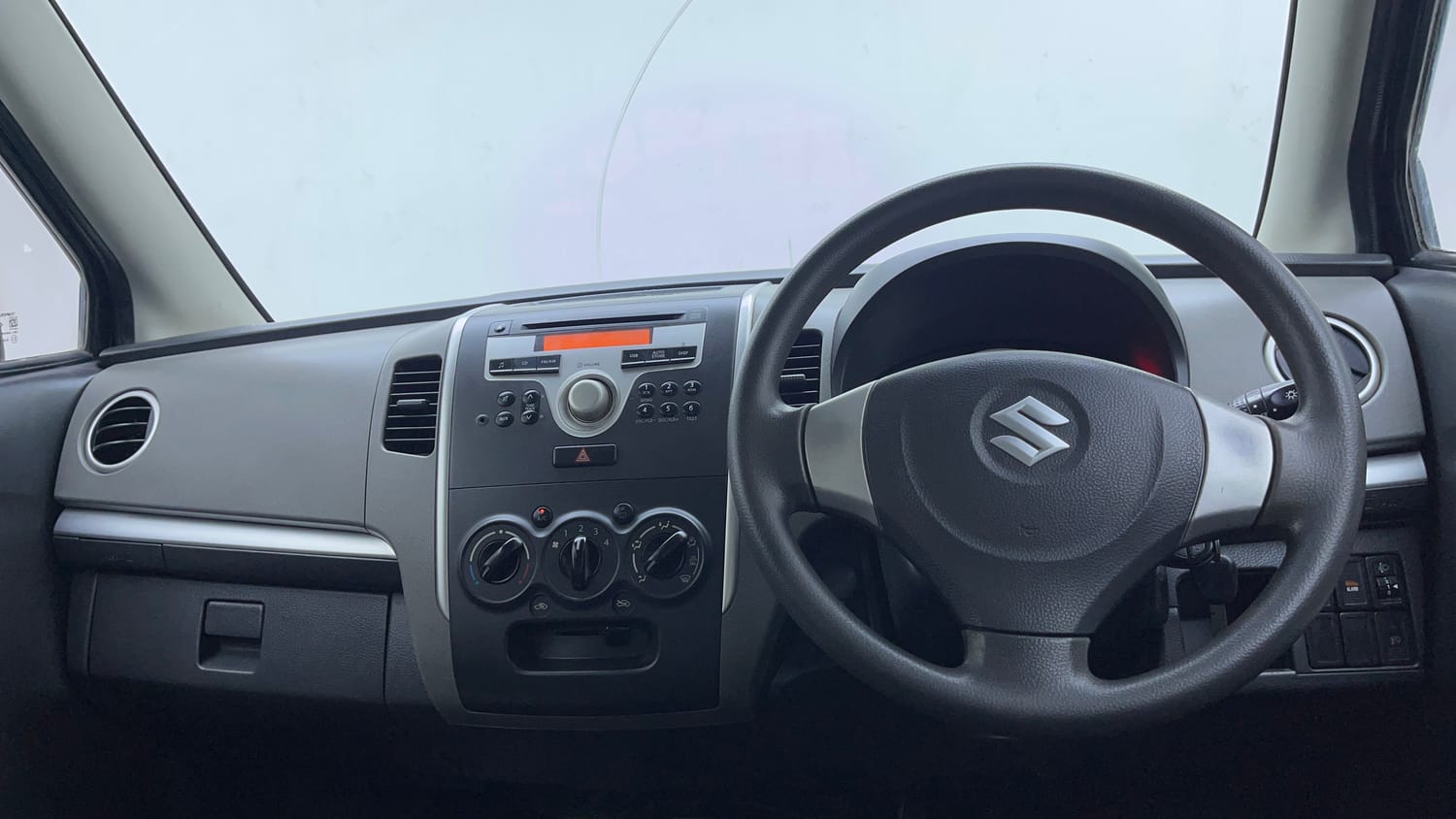 Used 2012 Maruti Suzuki Wagon R 1.0 VXi Petrol Manual interior DASHBOARD VIEW