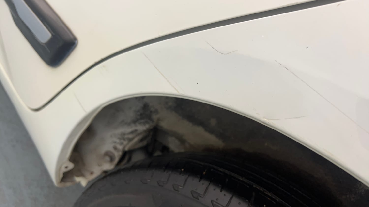Used 2024 Maruti Suzuki Celerio ZXi Petrol Manual dents MINOR SCRATCH