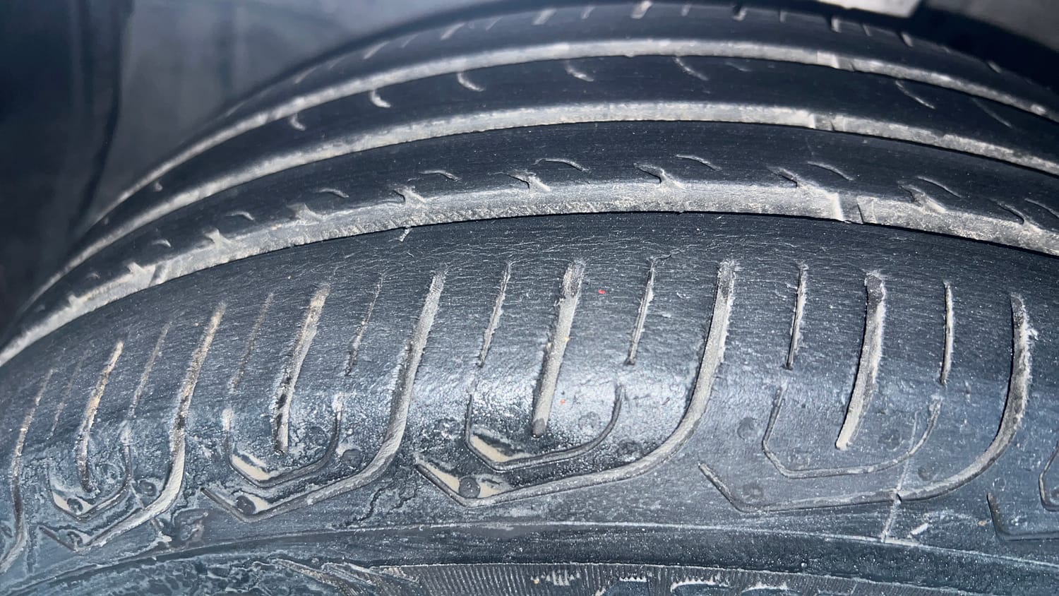 Used 2015 Honda Amaze 1.2 S i-VTEC Petrol Manual tyres LEFT FRONT TYRE TREAD VIEW
