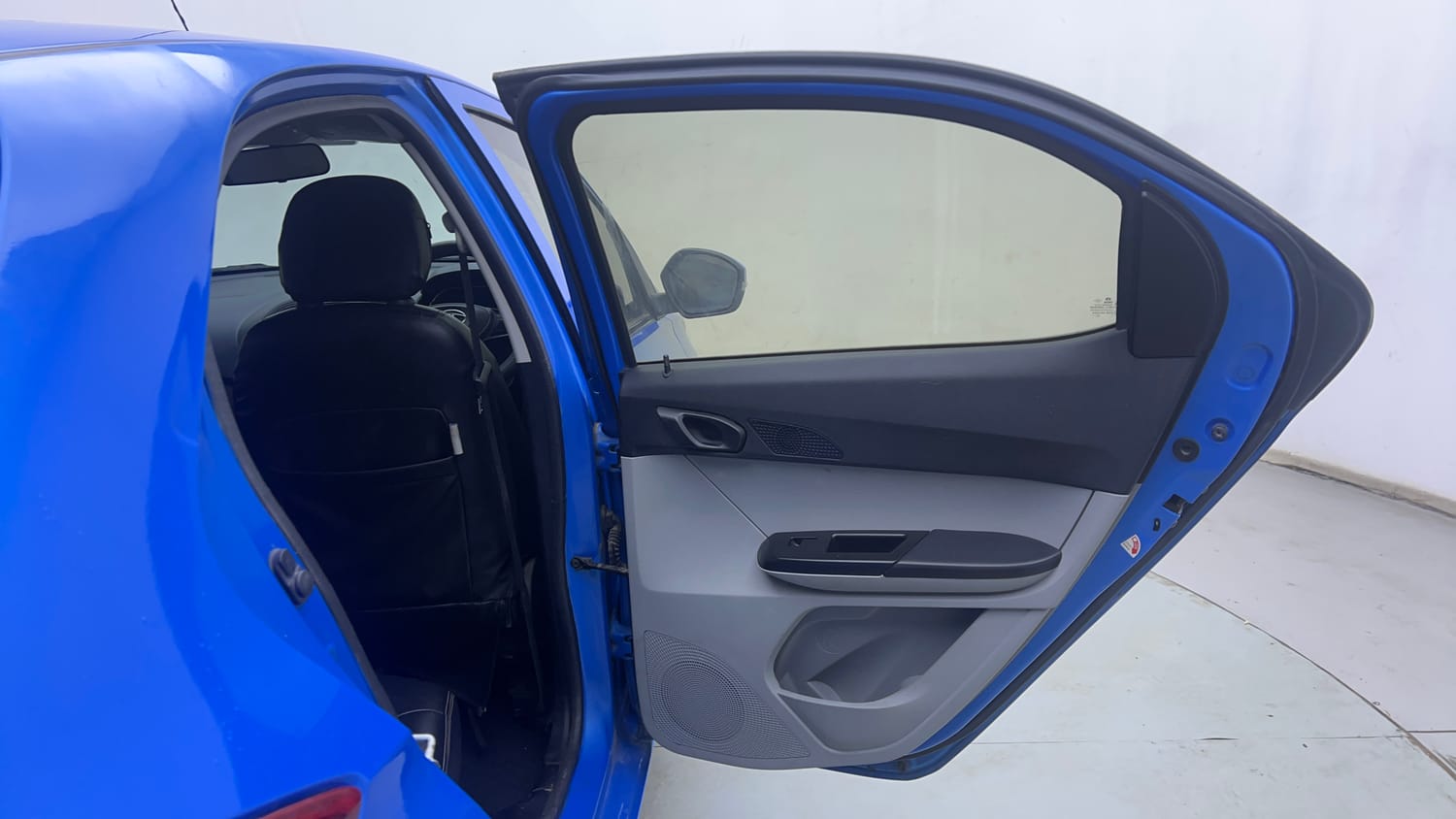 Used 2020 Tata Tiago XT Petrol Manual interior RIGHT REAR DOOR OPEN VIEW