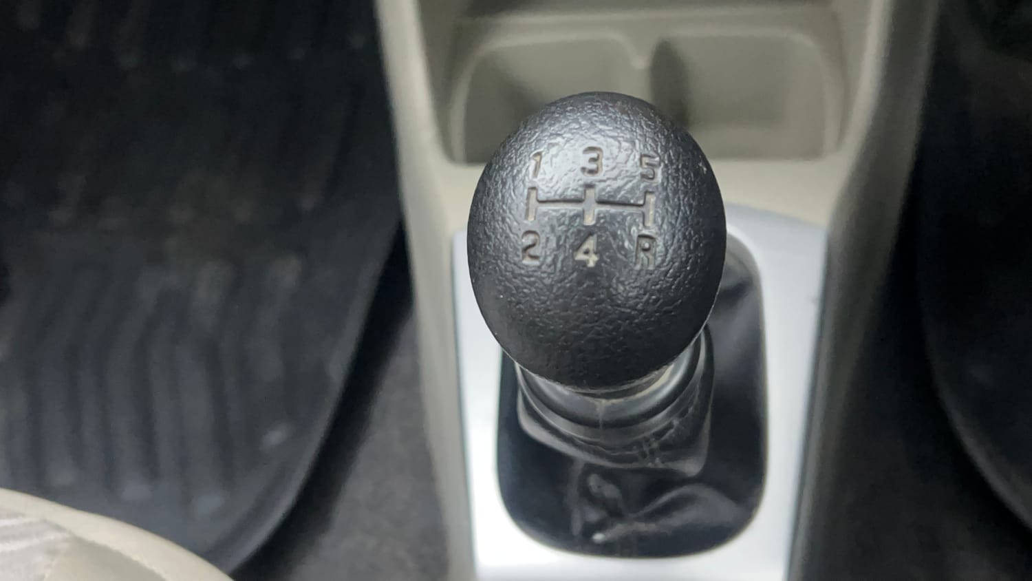 Used 2016 Maruti Suzuki Alto K10 VXi Petrol Manual interior GEAR  KNOB VIEW