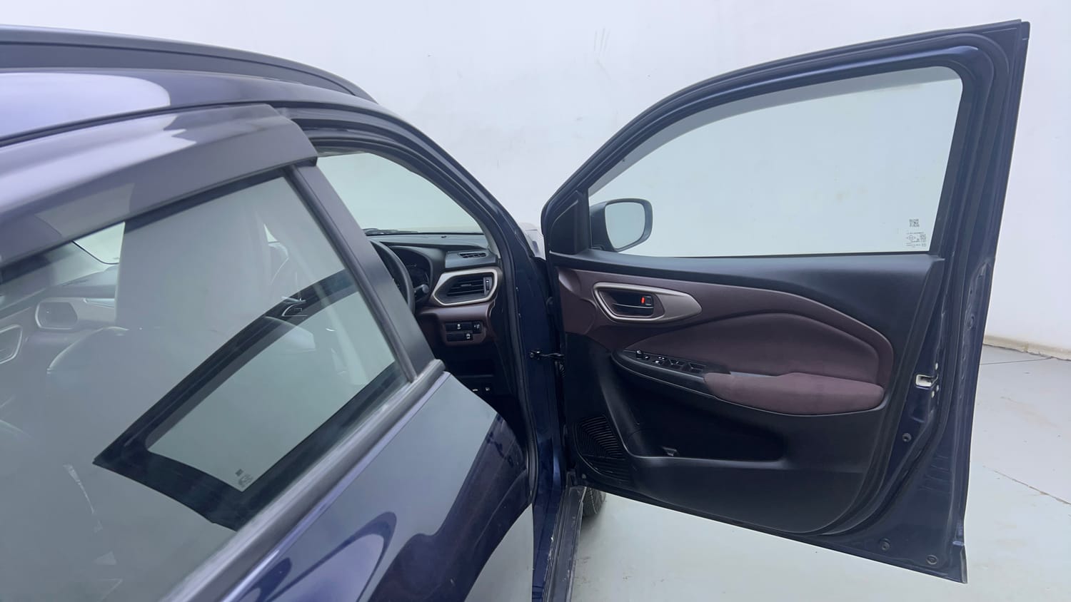 Used 2023 Maruti Suzuki Fronx Delta Plus 1.2L AGS Petrol Automatic interior RIGHT FRONT DOOR OPEN VIEW