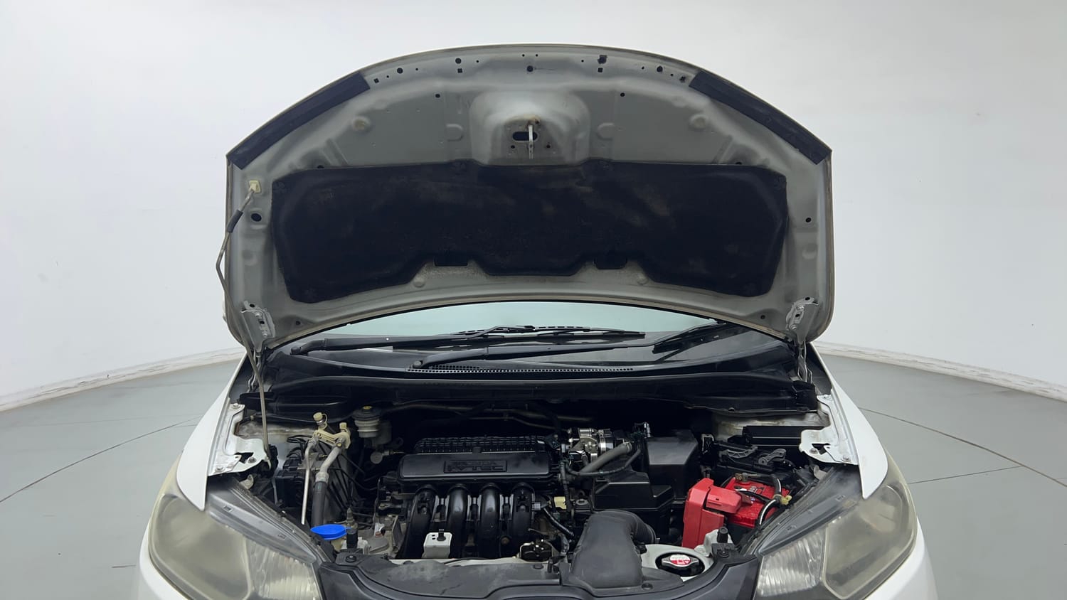 Used 2015 Honda Jazz V AT Petrol Petrol Automatic engine ENGINE & BONNET OPEN FRONT VIEW
