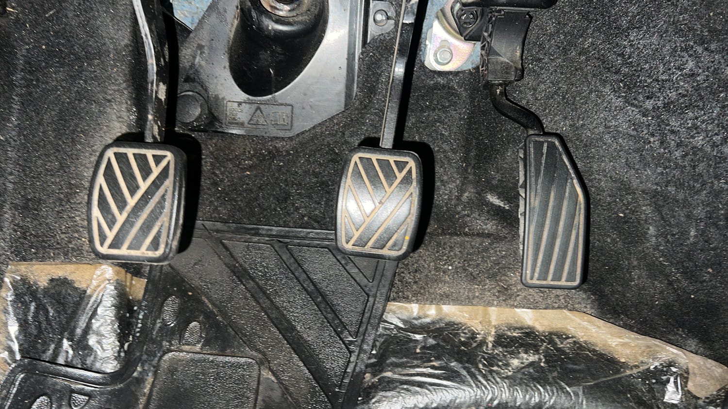 Used 2024 Maruti Suzuki Celerio ZXi Petrol Manual interior PEDALS VIEW