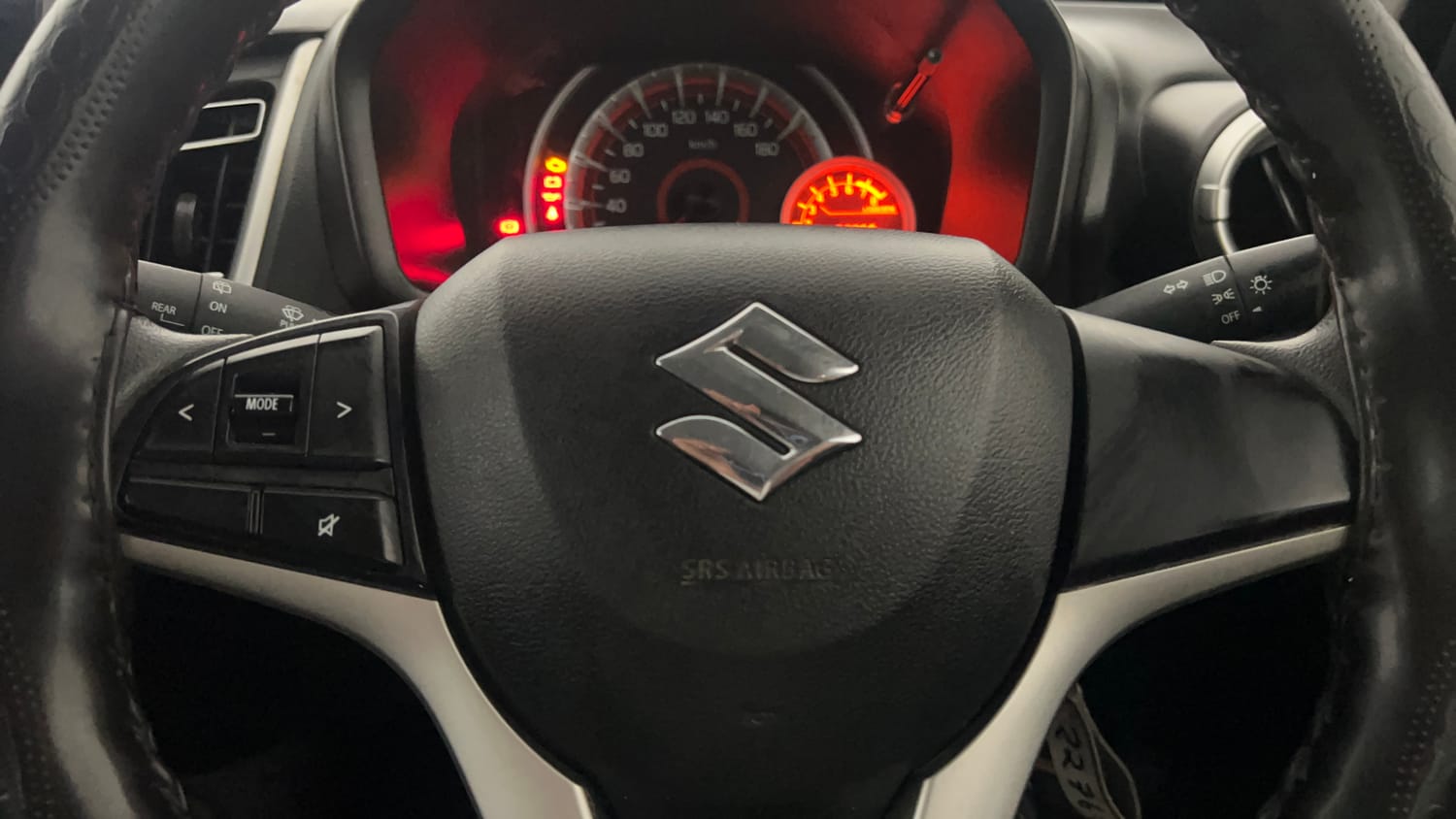 Used 2024 Maruti Suzuki Celerio ZXi Petrol Manual top_features Steering mounted controls