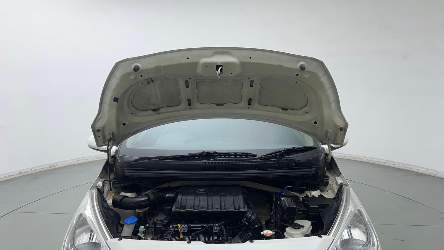 Used 2018 Hyundai Grand i10 Magna 1.2 Kappa VTVT Petrol Manual engine ENGINE & BONNET OPEN FRONT VIEW