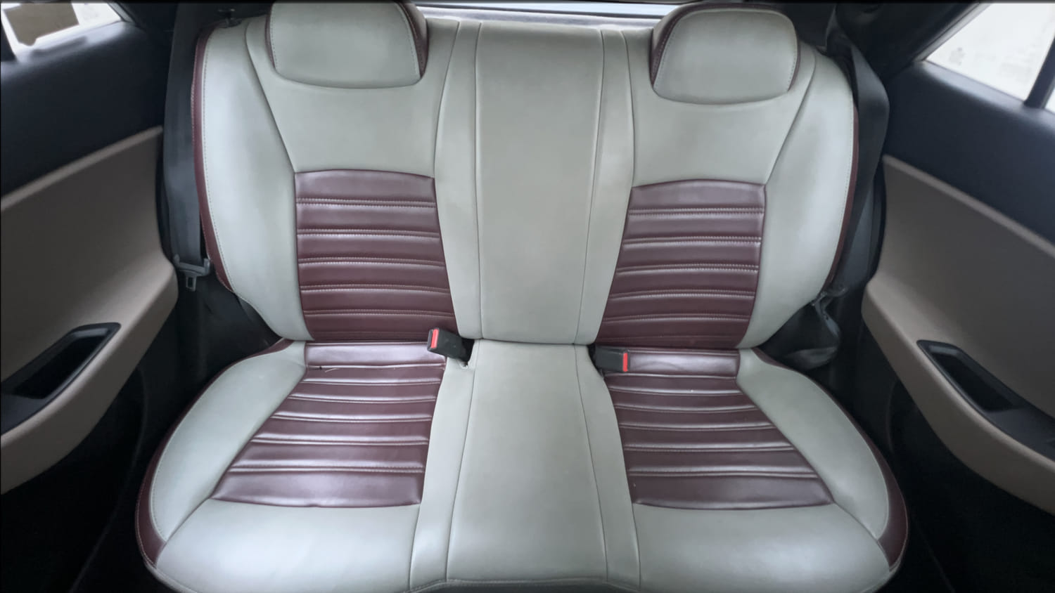 Used 2018 Hyundai Elite i20 Asta 1.2 Petrol Manual interior REAR SEAT CONDITION VIEW