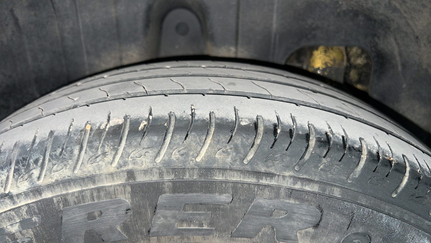 Used 2024 Mahindra XUV 3XO AX5 1.5 Diesel Autoshift Plus Diesel Automatic tyres RIGHT REAR TYRE TREAD VIEW