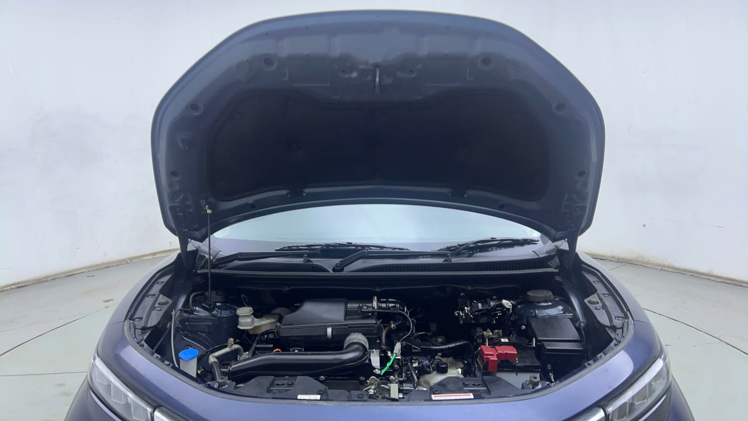 Used 2023 Maruti Suzuki Fronx Delta Plus 1.2L AGS Petrol Automatic engine ENGINE & BONNET OPEN FRONT VIEW