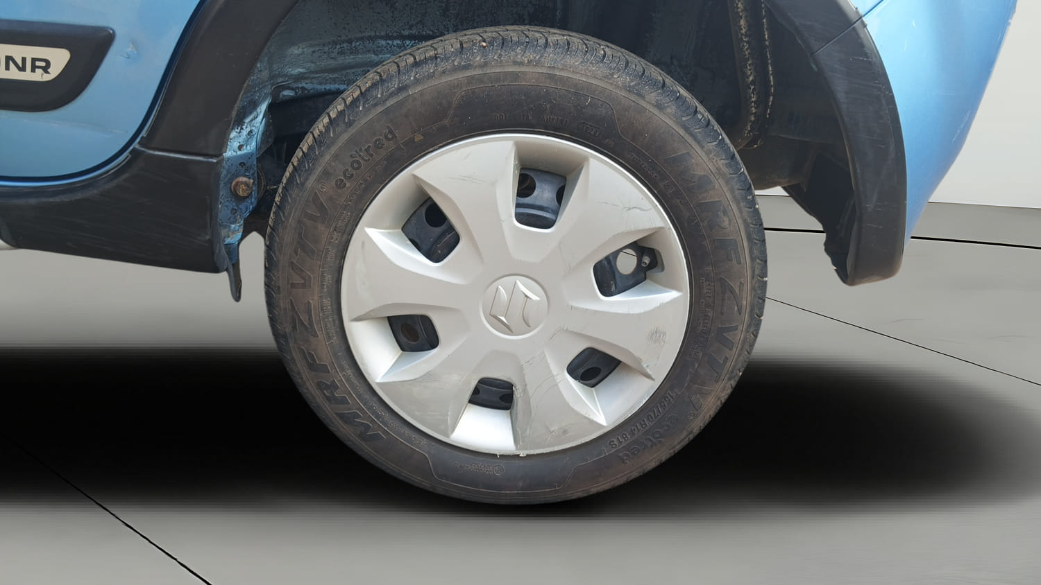 Used 2019 Maruti Suzuki Wagon R ZXi 1.2 AMT Petrol Automatic tyres LEFT REAR TYRE RIM VIEW