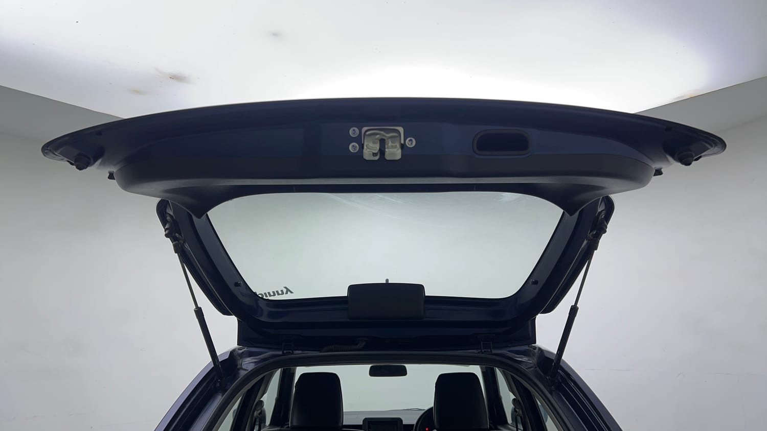 Used 2022 Maruti Suzuki Ignis Sigma 1.2 MT Petrol Manual interior DICKY DOOR OPEN VIEW